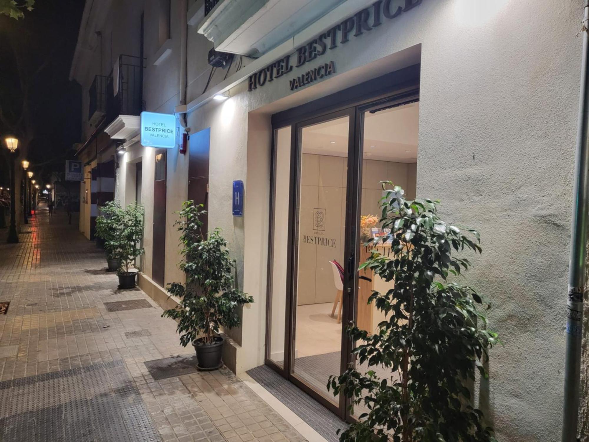 Hotel Bestprice Valensiya Dış mekan fotoğraf